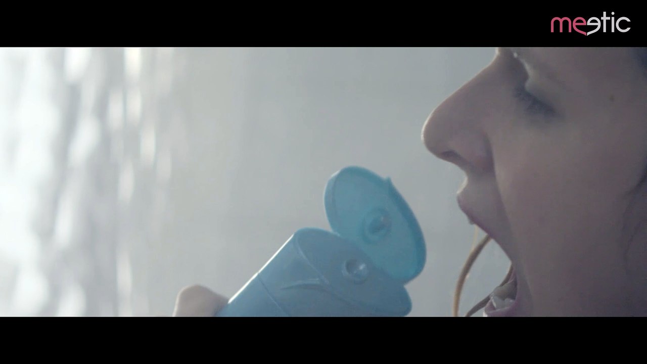 MEETIC Pub 2016 - #LoveYourImperfections - La mauvaise chanteuse - 15 sec - Logo