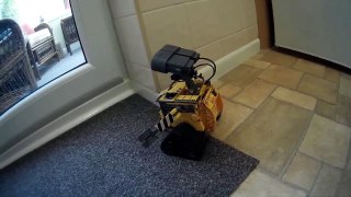 Another WALL-E Robot Hack - Autonomous - Picaxe