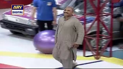Uncle dancing in Jeeto Pakistan