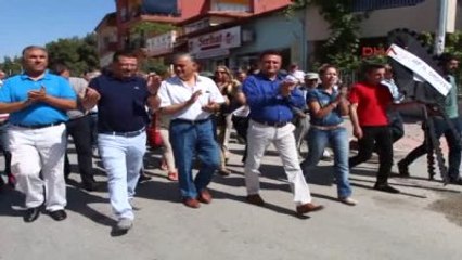 Burdur - CHP'den Milli Eğitim Müdürlüğü'ne Siyah Çelenk