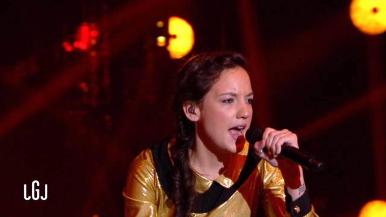 Jain - Heads Up - Le Grand Journal du 24/06 - CANAL+