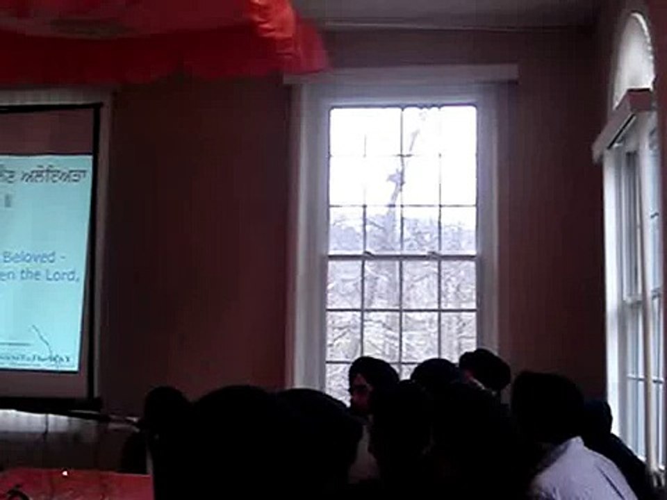 Bhai Maneet Singh Jee (Minku)-Keertan Stony Point NY 25 December 2006 - Clip 1