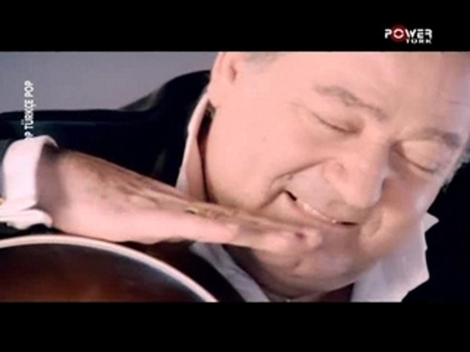 Kayahan & Ipek Acar - Seninle Herseye Varim Ben by Aluxton