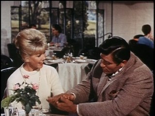 Ne m'envoyez pas de fleurs - Trailer