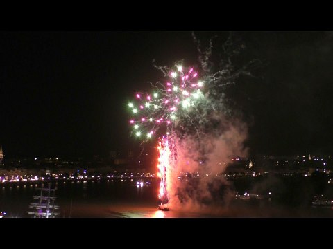 2ème feu d'artifice de Bordeaux fête le vin 2016
