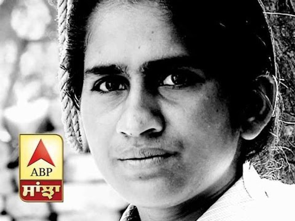 21 Year old girl selling sugarcane juice in Sangrur. Going to discontinue her study.