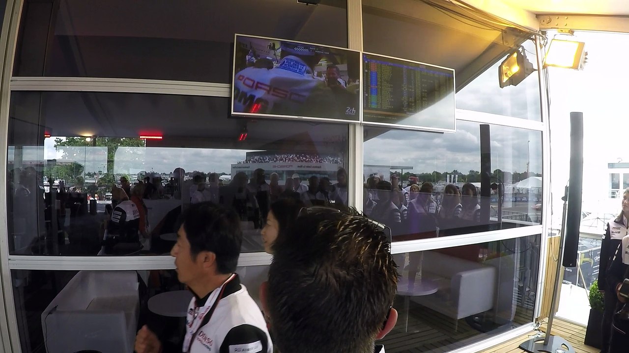 24 du Mans Mans 2016 : ambiance du dernier tour dans le Toyota VIP Hospitality
