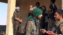 قوات سوريا الديموقراطية تلاحق الجهاديين داخل مدينة منبج