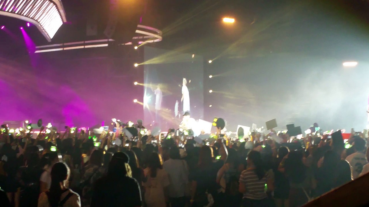 [FANCAM] 160624 Got7 Fly In Singapore - Before the Full moon rises cut