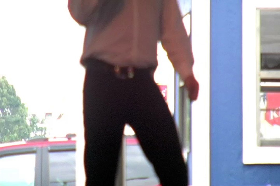 Colin Paul sings 'Just Pretend' Elvis Week 2008