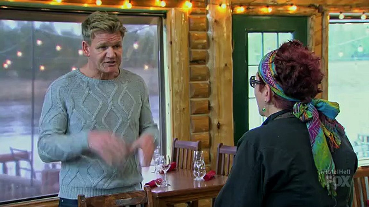 Hotel Hell S03E01