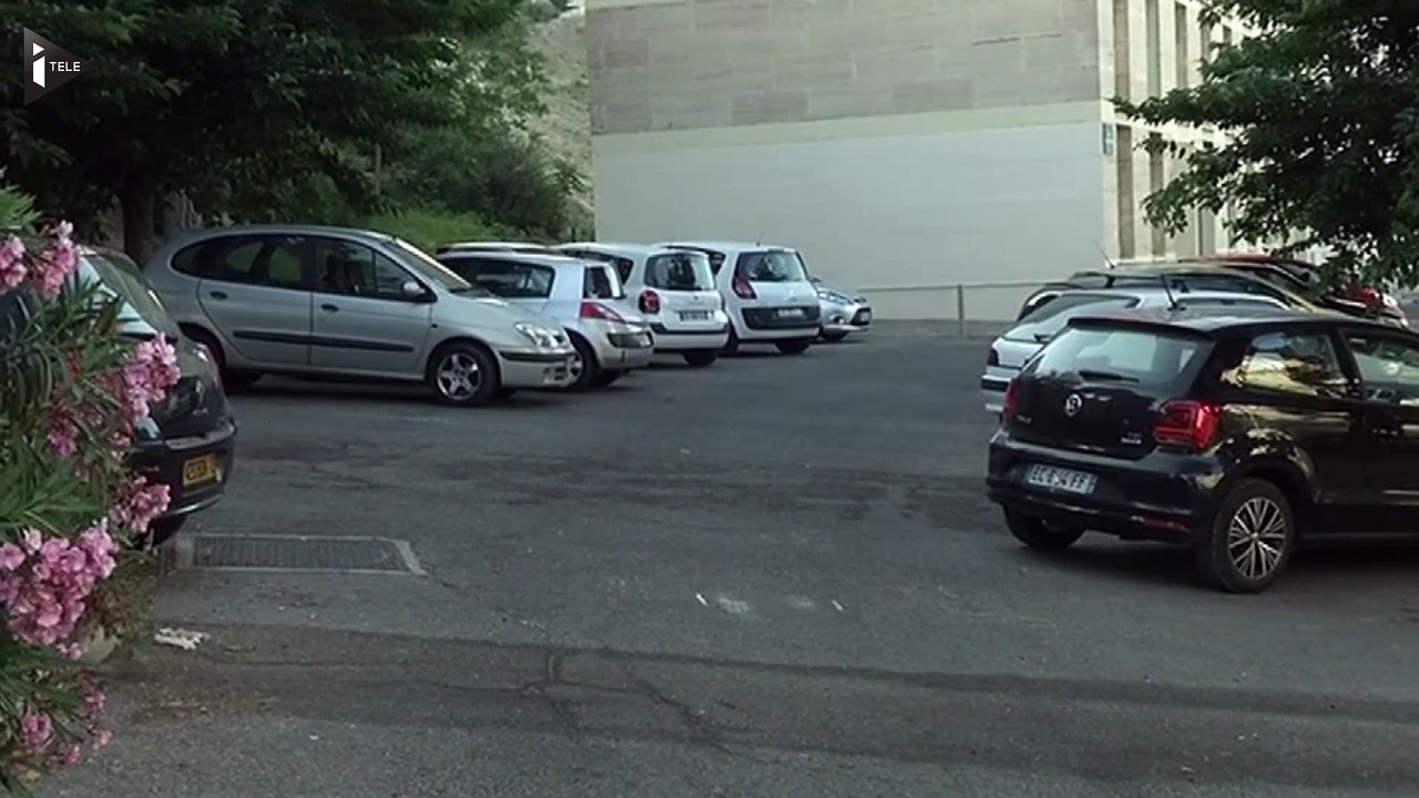 Fusillade à Marseille : deux hommes tués, une adolescente de 14 ans grièvement blessée