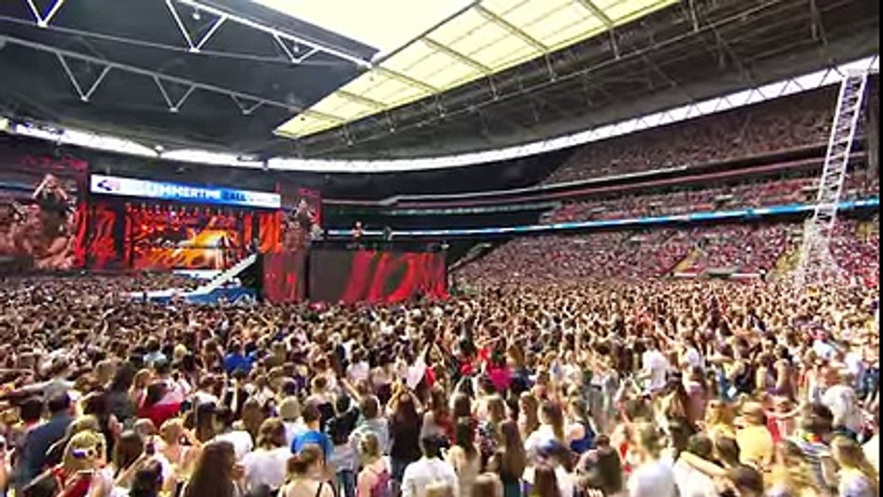 Mike Posner - I Took A Pill In Ibiza (Live At Capitals Summertime Ball 2016)