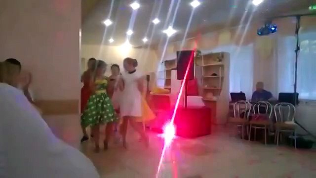 Сюрприз жениху от невесты