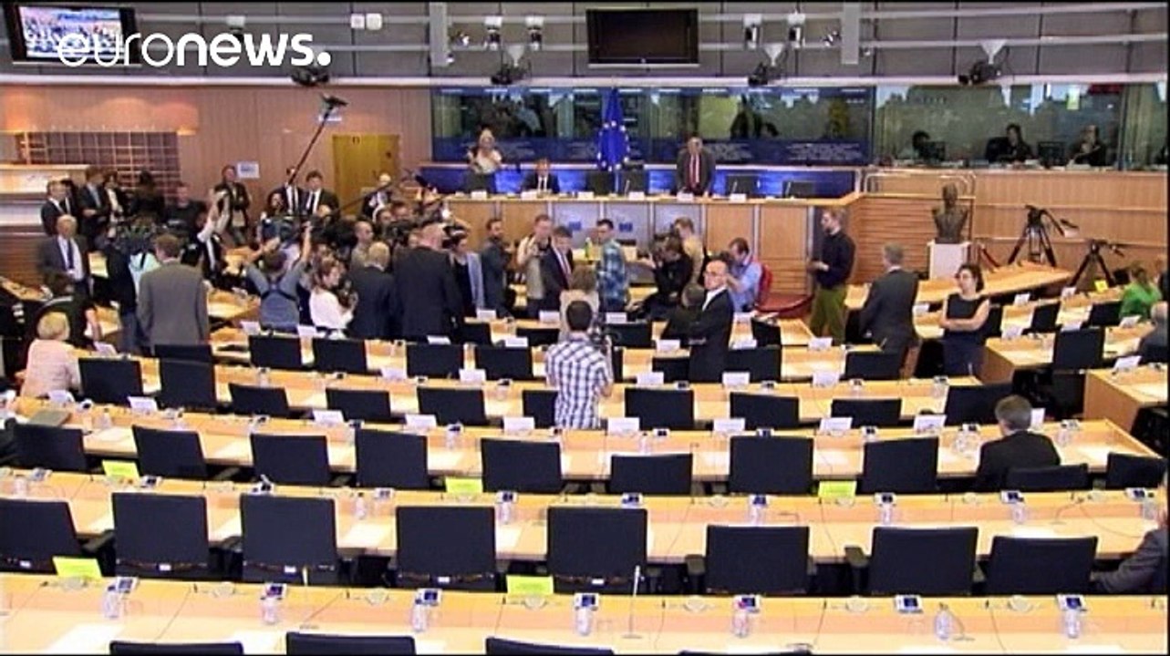 Brexit: britischer eu-kommissar tritt zurück