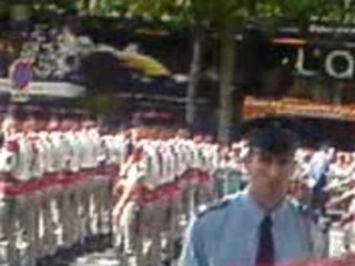 defilé legion etrangére 14 juillet
