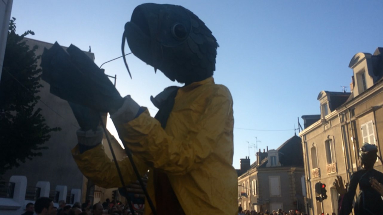 La grande parade de Le Mans fait son cirque