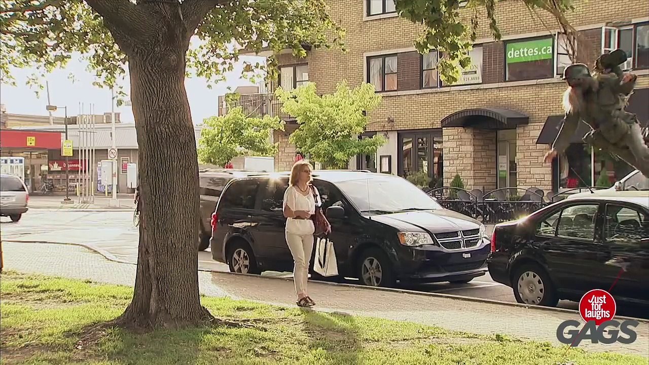 Surprise Landing Veteran Prank !