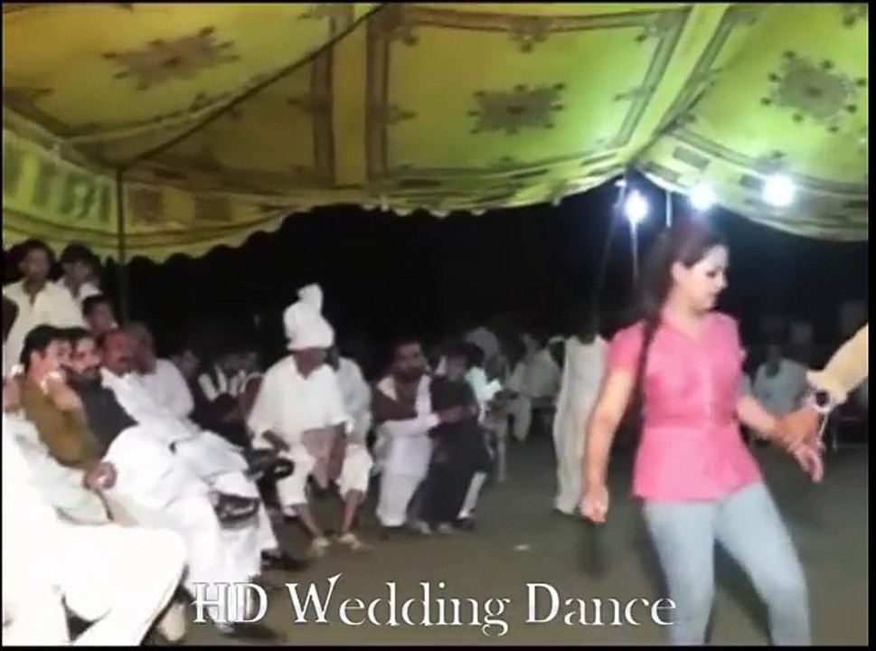Beautiful Dancer's Girl Hot Dance Mujra In a Wedding