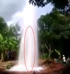 Strange Waterfall From The Sky - Not True