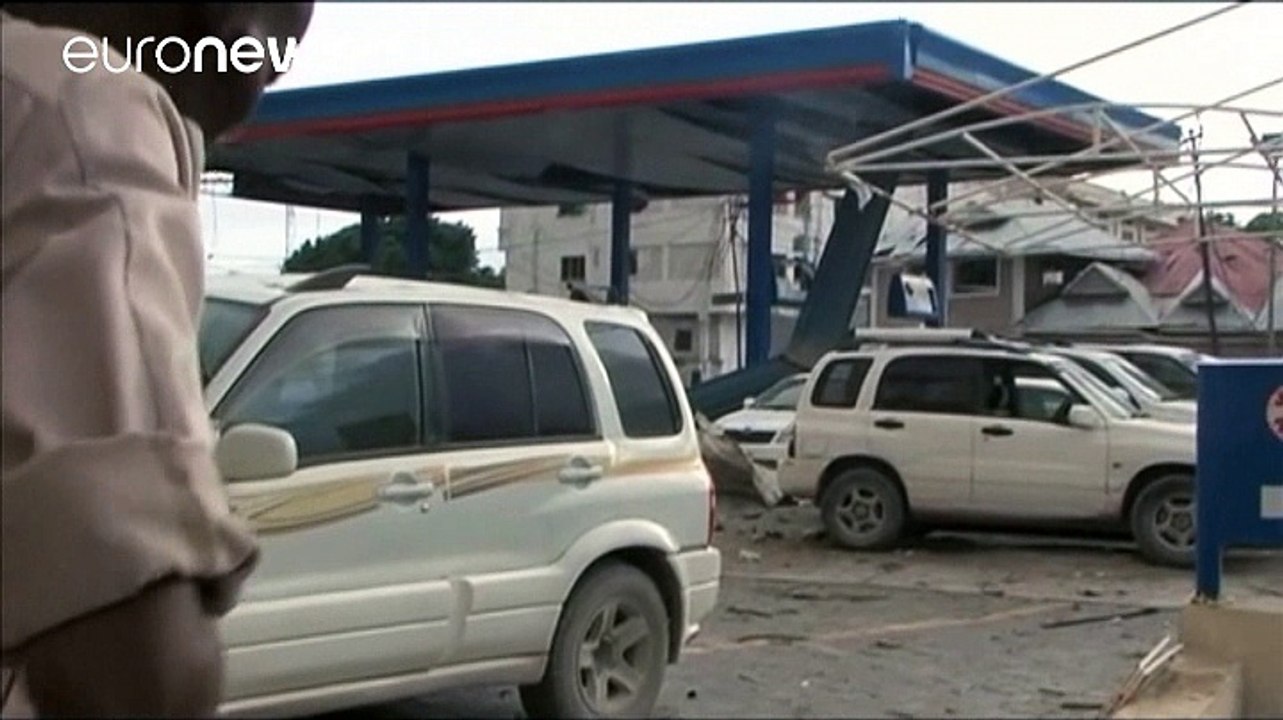 Deadly bomb attack on hotel in Somalia's capital