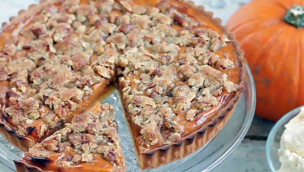 How To Make Pumpkin Pie With Pecan Topping