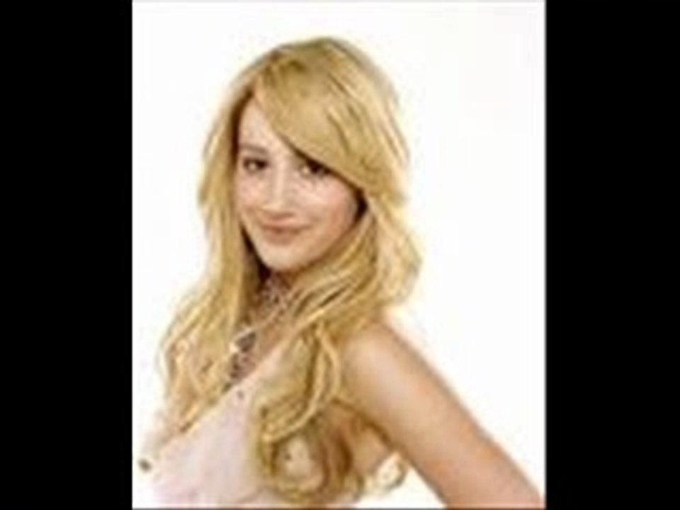 Ashley Tisdale Photos