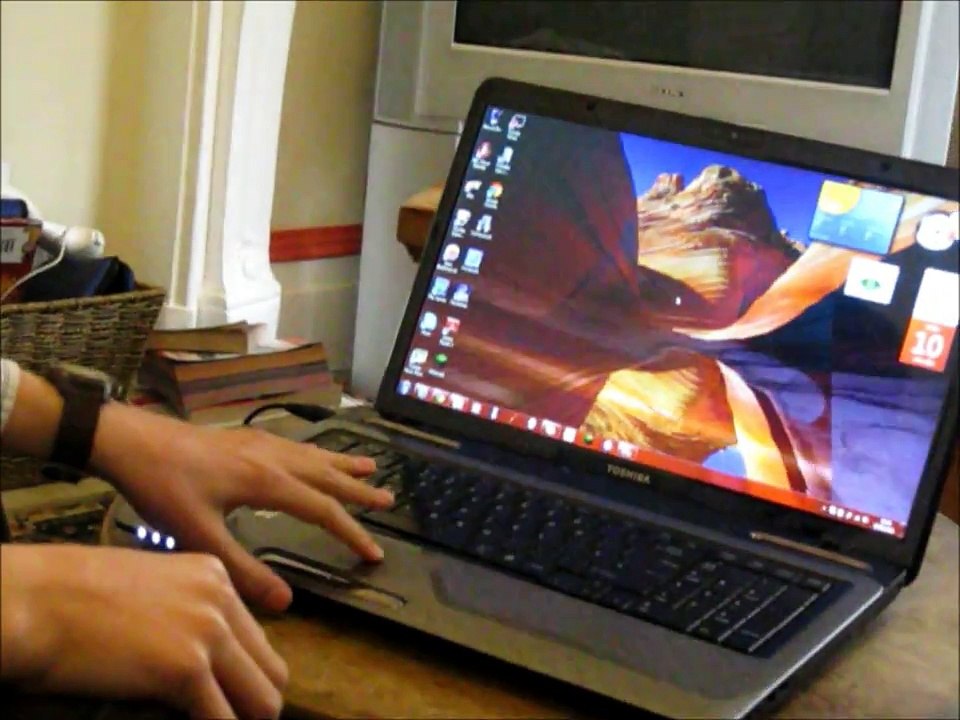Toshiba satellite L775 review (Video Archive)
