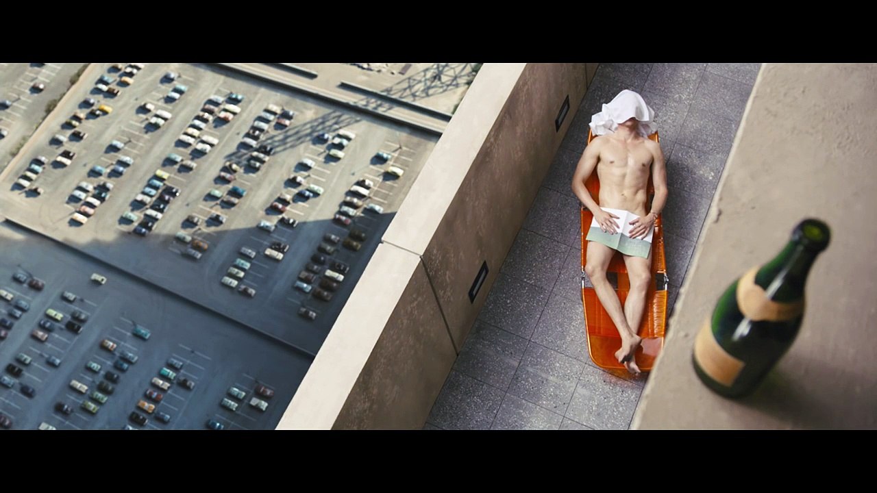 Tom Hiddleston is Naked
