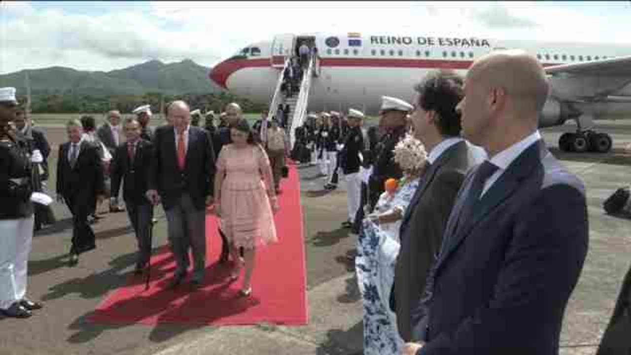 Rey emérito de España llega a Panamá para la inauguración de la ampliación del canal