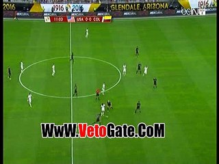 حارس امريكا يتصدى لـ تسديدة "جيمس رودريغيز"