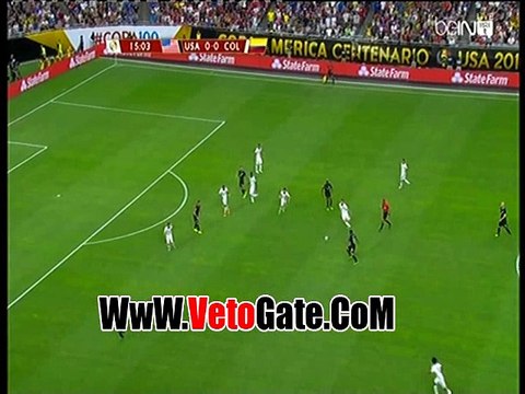 كلينت ديمبسي يهدر فرصة التقدم امام كولومبيا