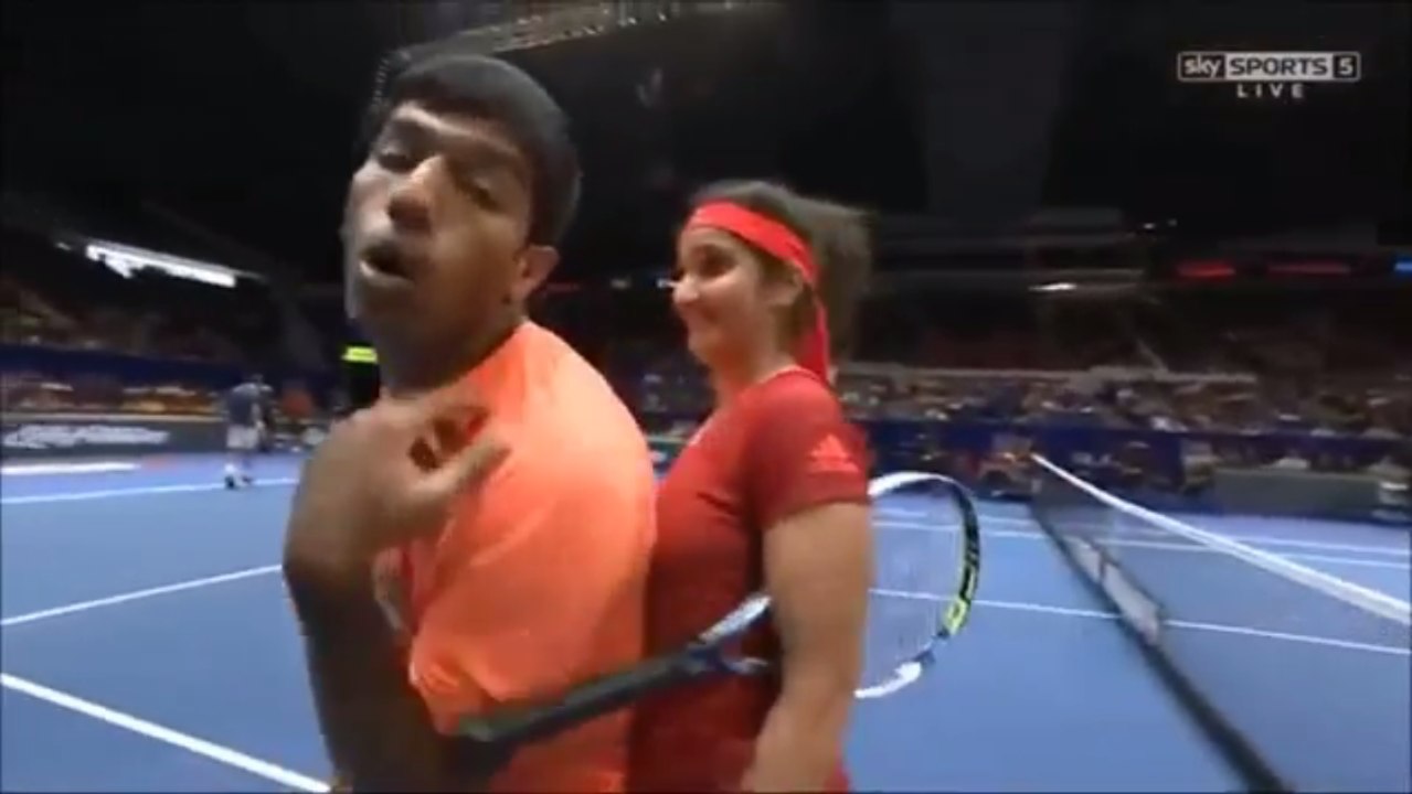 Sania mirza boobs