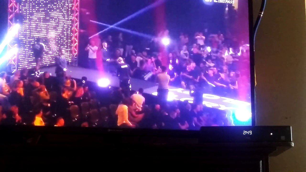 Saenchai PKSaenchaimuaythaigym Va Eddy Nait Slimani, Glory 31 Saturday 25 June 2016