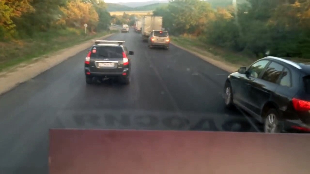 Мудак на трассе Симферополь - Феодосия (мат 18+)