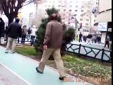 Iran 27 Dec 09 Tehran Valiasr Protest one of the witnesses that saw police car mauled people