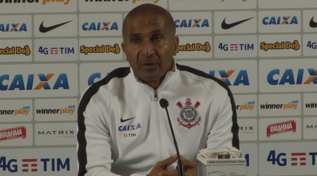 Cristóvão lamenta falhas, mas comemora primeira vitória no Corinthians: 'Fiquei satisfeito'