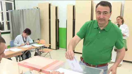 Aitor Esteban, del PNV, llama a participar para demostrar que los vascos son distintos