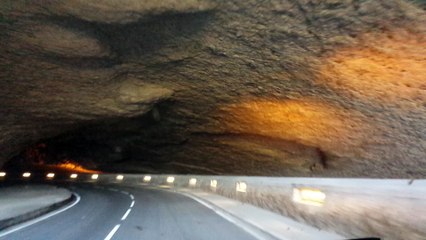 Passage dans la grotte-du-Mas-D'Azil 2016-03-26