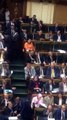 نقاش جانبي بين أسامة وهيكل ومصطفى بكرى خلال الجلسة العامة للبرلمان