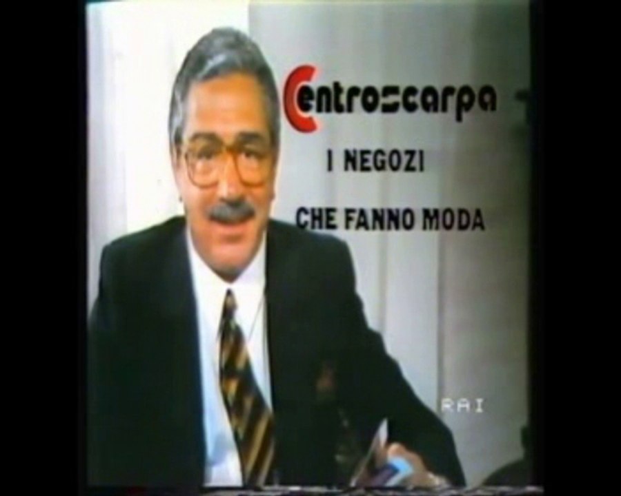 RENZO MONTAGNANI IN CENTRO SCARPE SPOT PUBLICITARIO 1987 .