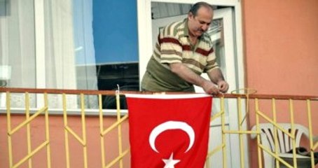 "Bayrak Asan Dayı", Savcı Bharara ve İsrailli Caps'lerden Rahatsız