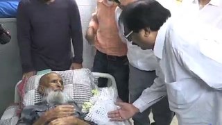 Dunya News- Prominent personalities visit Abdul Sattar Edhi before operation.