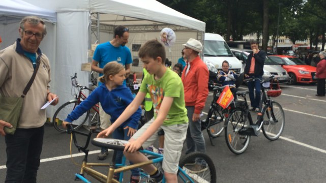 Défilé de vélo délirants et intelligents