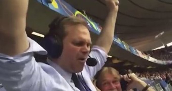 Kendinden Geçen İzlandalı Spiker, Yardımcı Menajerlik Görevinden Kovuldu