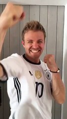 Ülkesi Almanya'nın galibiyeti sonrası Nico Rosberg'in sevinci #EURO2016 #Formula1 #GER