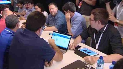 Dirigentes de ERC siguen los resultados electorales en Barcelona