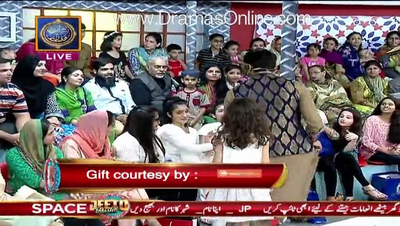 Watch What Fahad Mustafa Did With This Girl