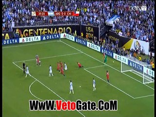 "ميسى" يحصل على كرت اصفر بسبب التمثيل امام تشيلى