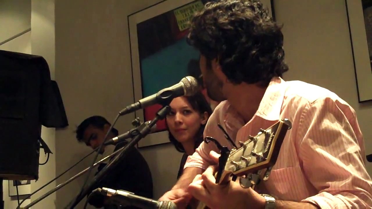 Rachel Viccaji ft. Omar Bilal - 'Fire' at Open Mic Nite